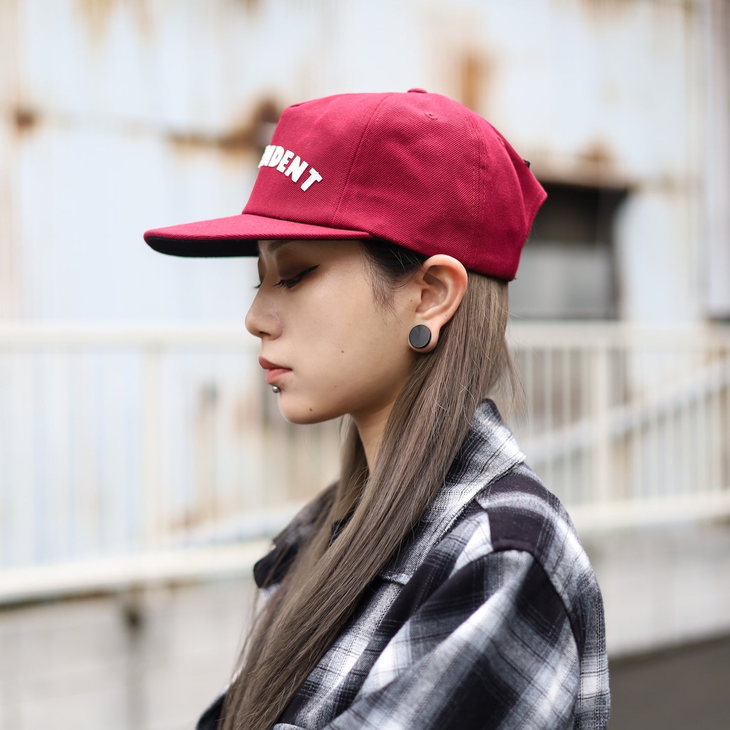 INDEPENDENT / BRIGADE STRAPBACK HAT (CARDINAL)