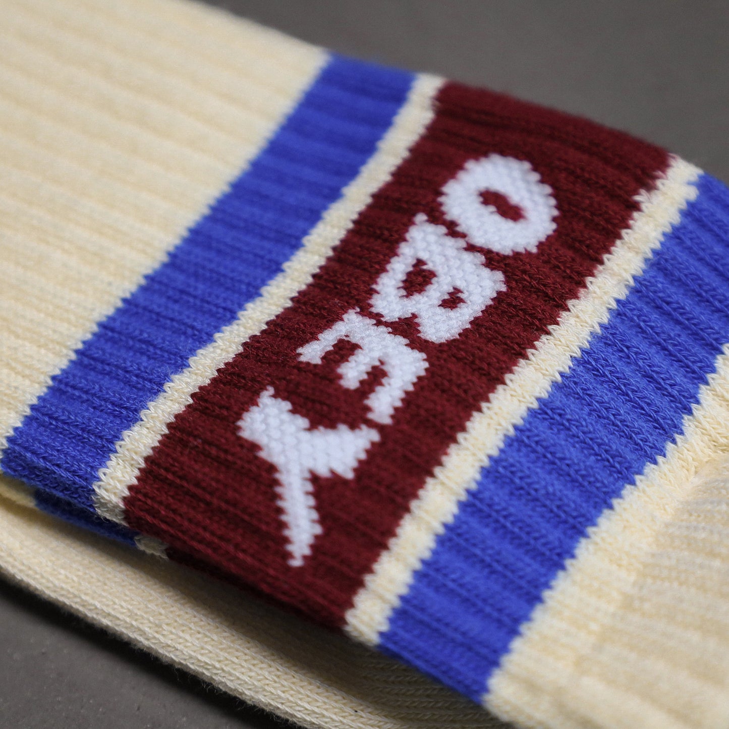 OBEY / COOPER Ⅱ SOCKS (UNBREACHED/RUBARB)