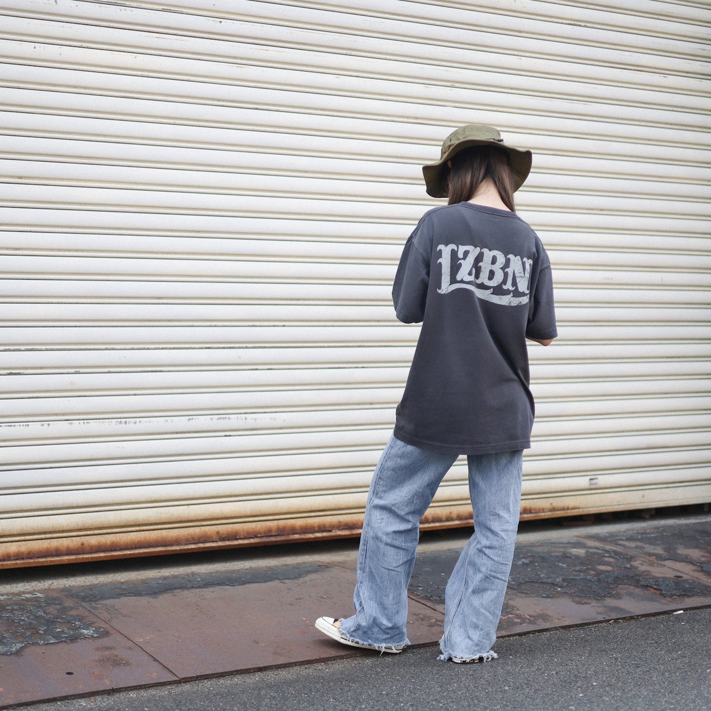 LZBN / STONE LZBN LOGO PIGMENT DYED TEE (BLACK)