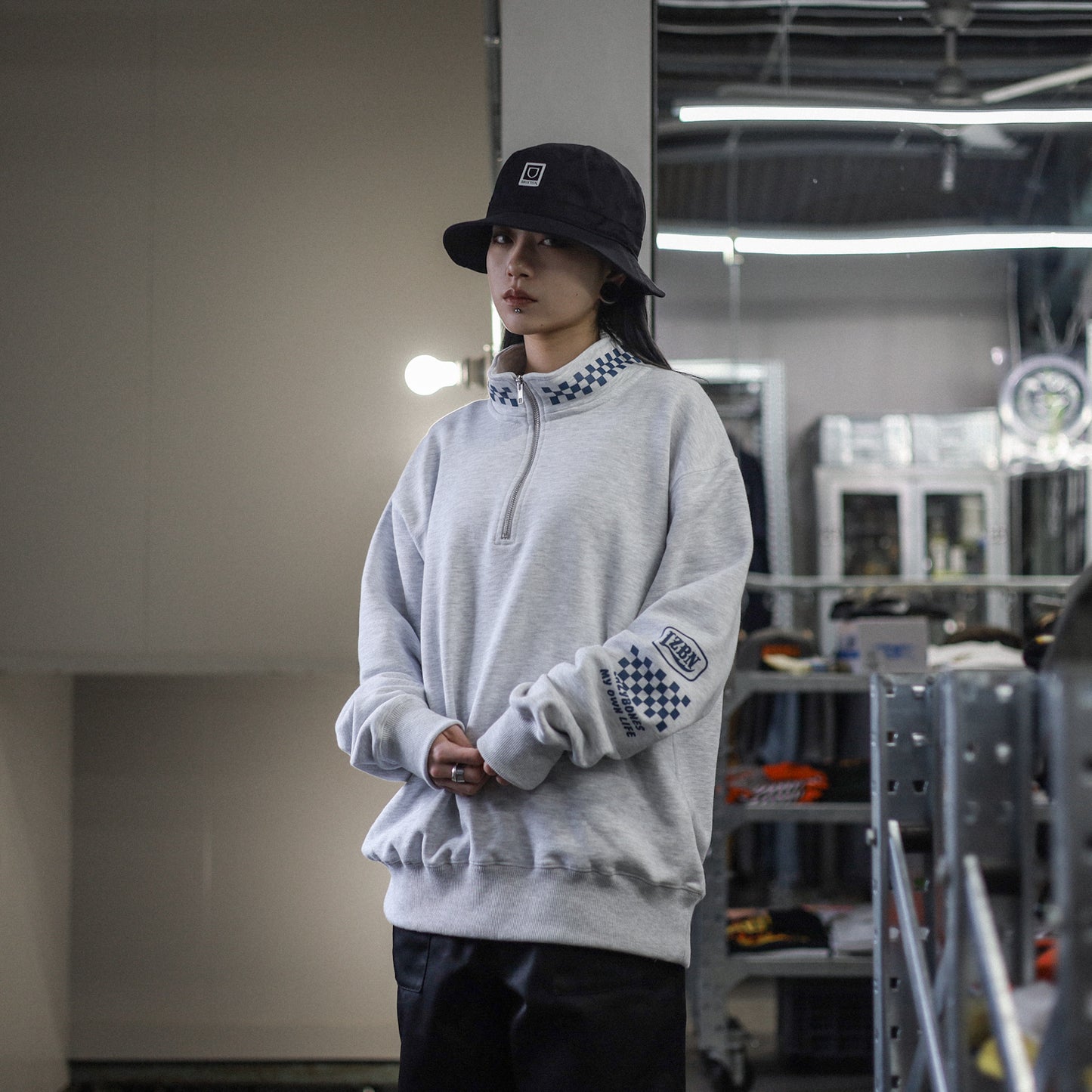 LZBN / HEXAGON & CHECKER HALF ZIP SWEAT (ASH)