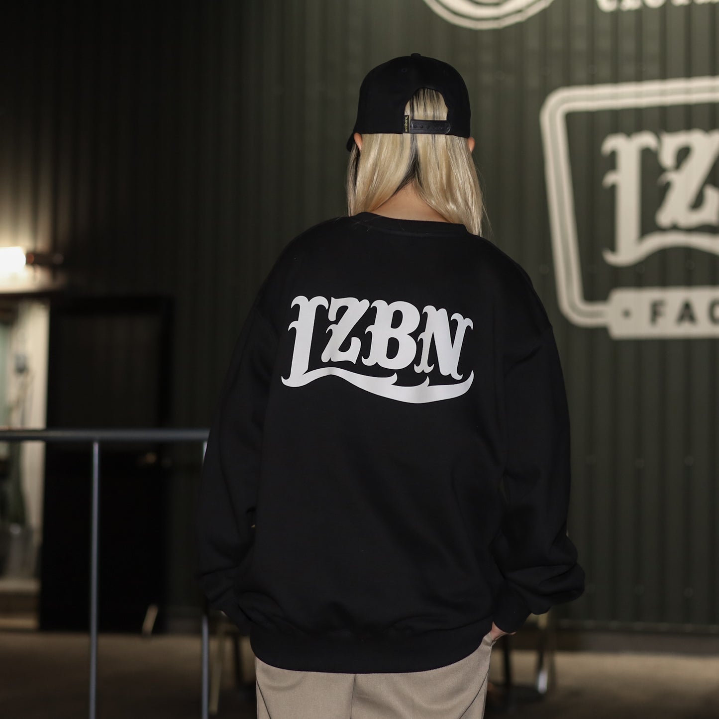LZBN / LZBN LOGO CREWNECK SWEAT (BLACK)