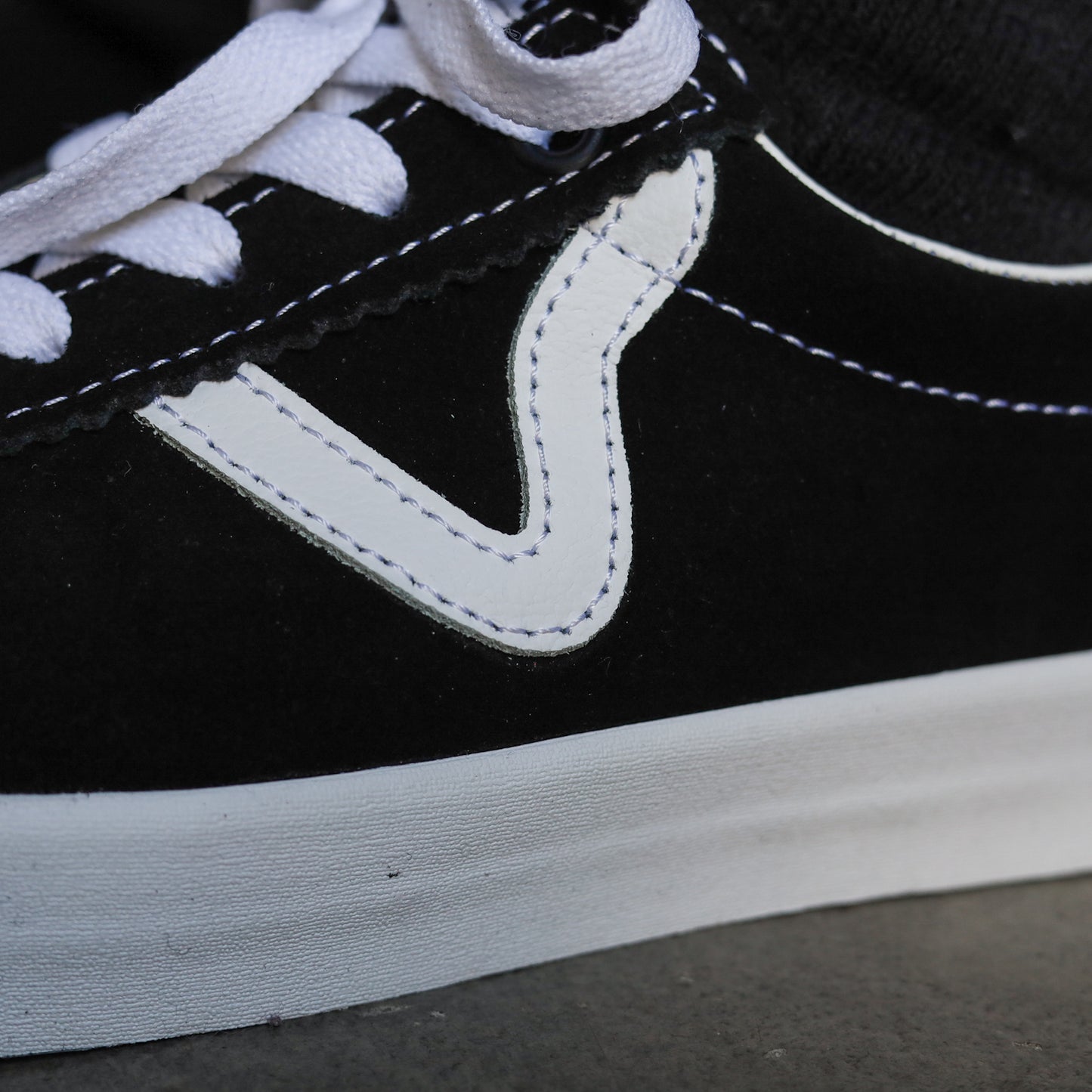 VANS / SPORT LOW (BLACK/WHITE)