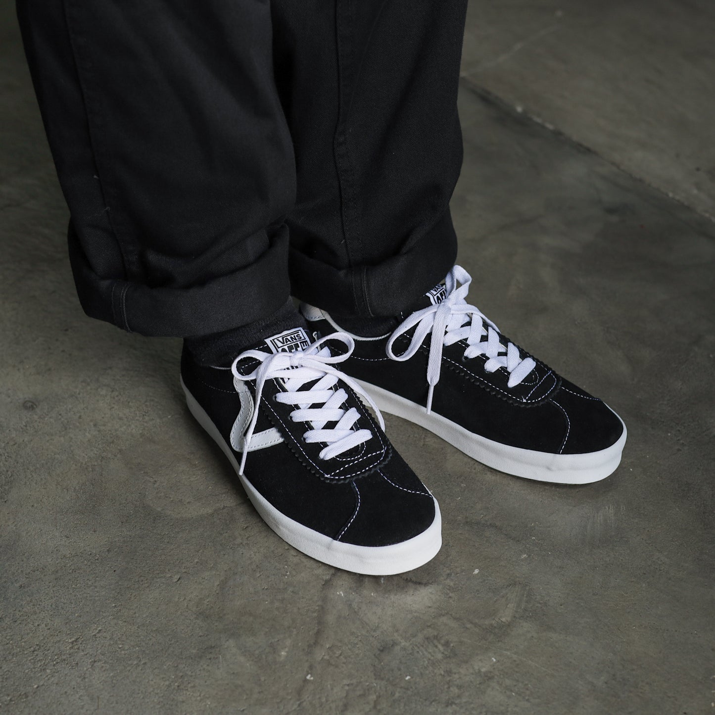 VANS / SPORT LOW (BLACK/WHITE)