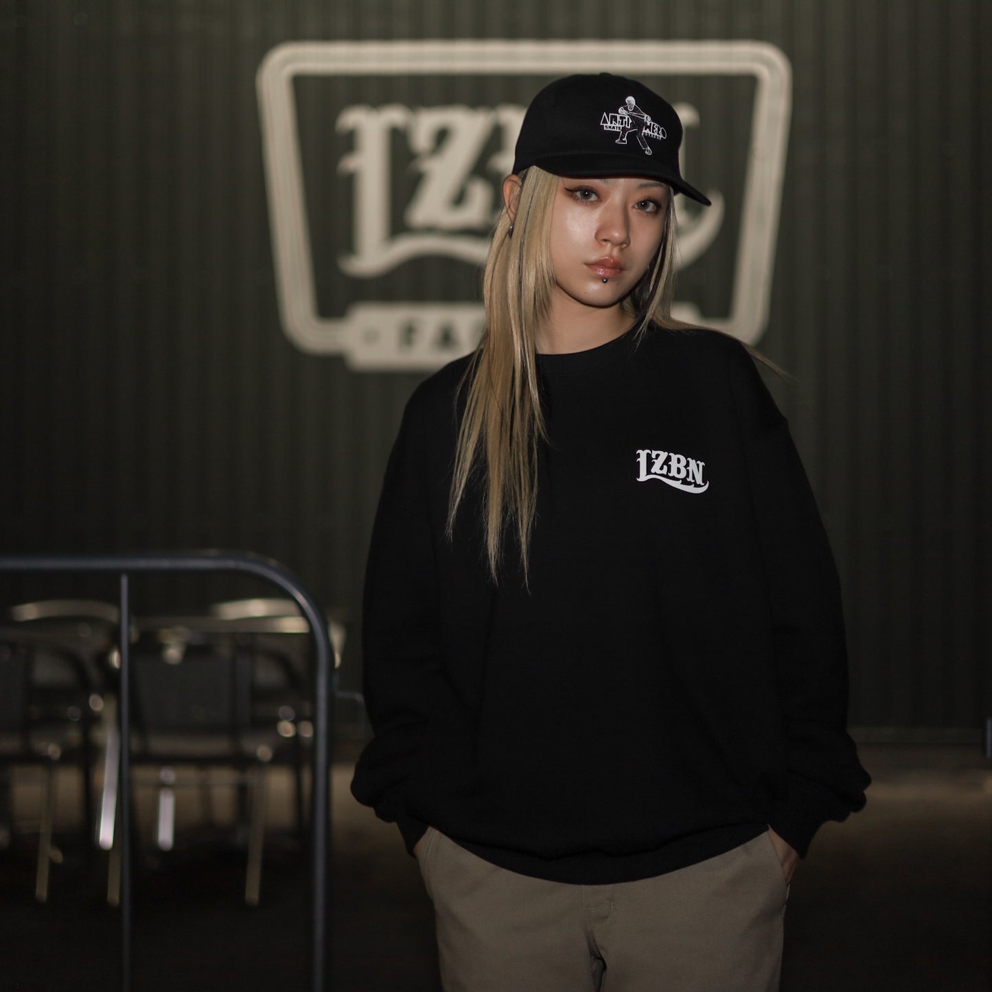 LZBN / LZBN LOGO CREWNECK SWEAT (BLACK)