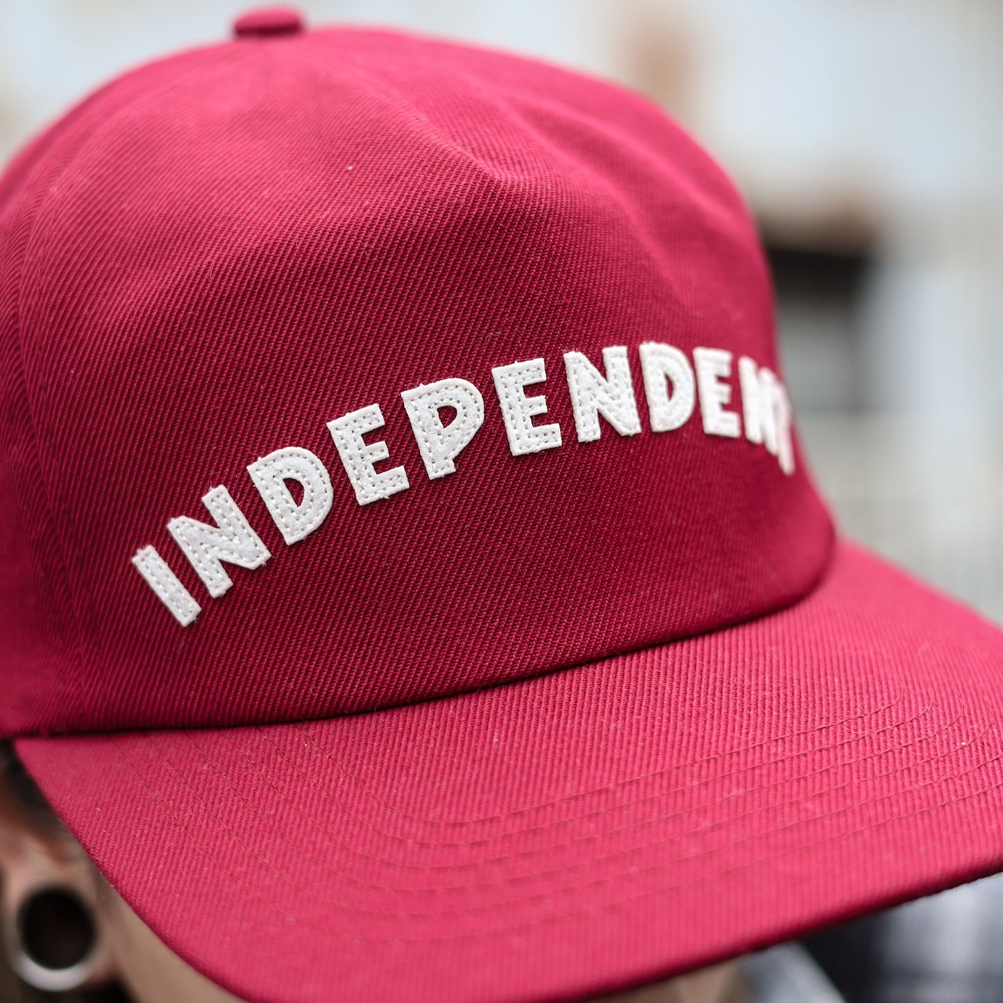 INDEPENDENT / BRIGADE STRAPBACK HAT (CARDINAL)