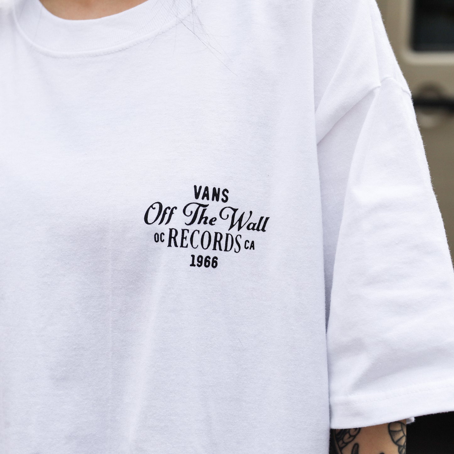 VANS / DEEP CUT S/S TEE (WHITE)