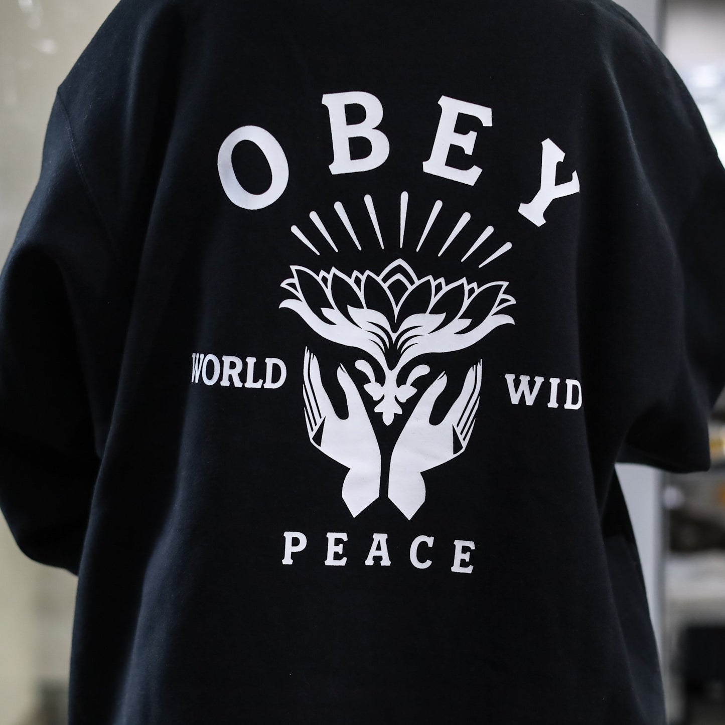 OBEY / OBEY LOTUS WITH HANDS HOODIE (BLACK)