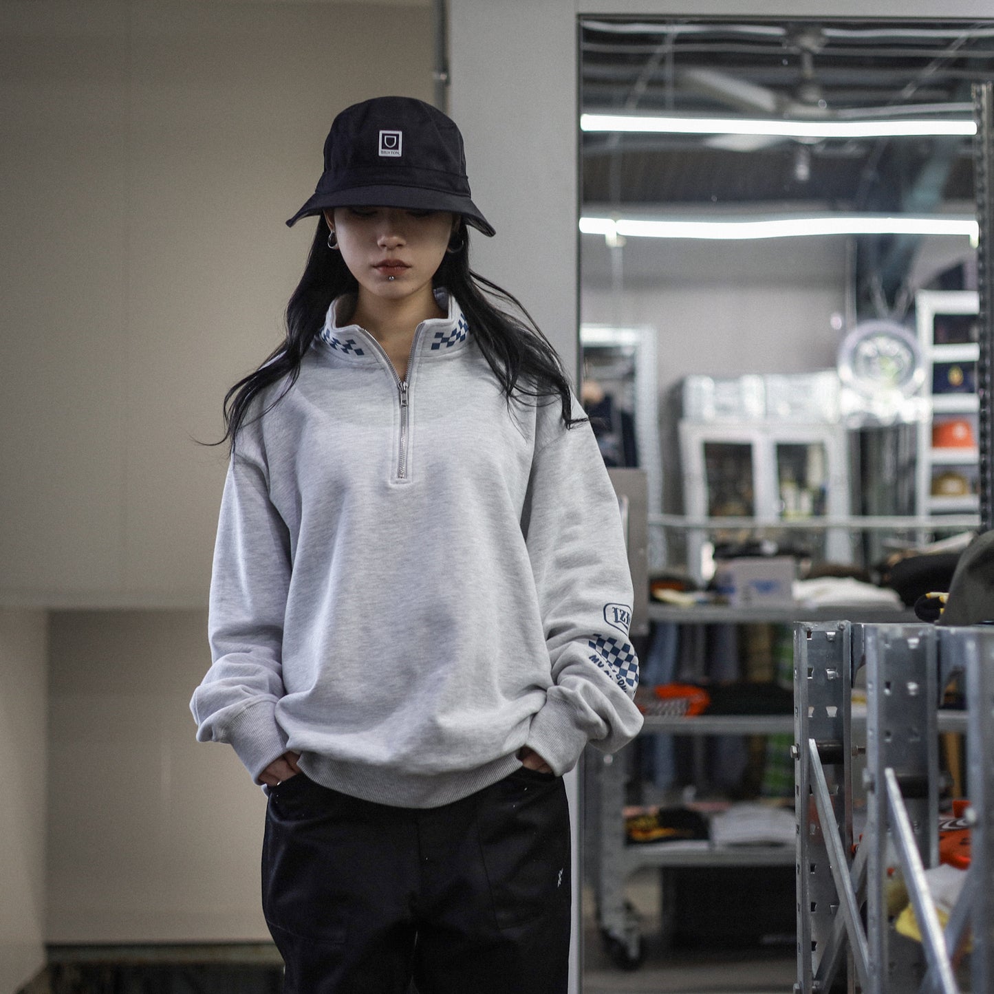 LZBN / HEXAGON & CHECKER HALF ZIP SWEAT (ASH)
