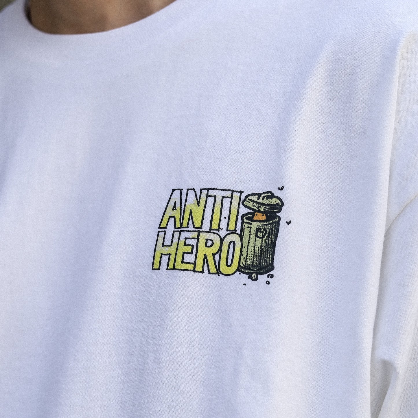 ANTIHERO / ROACHED OUT L/S TEE (WHITE/MULTI)