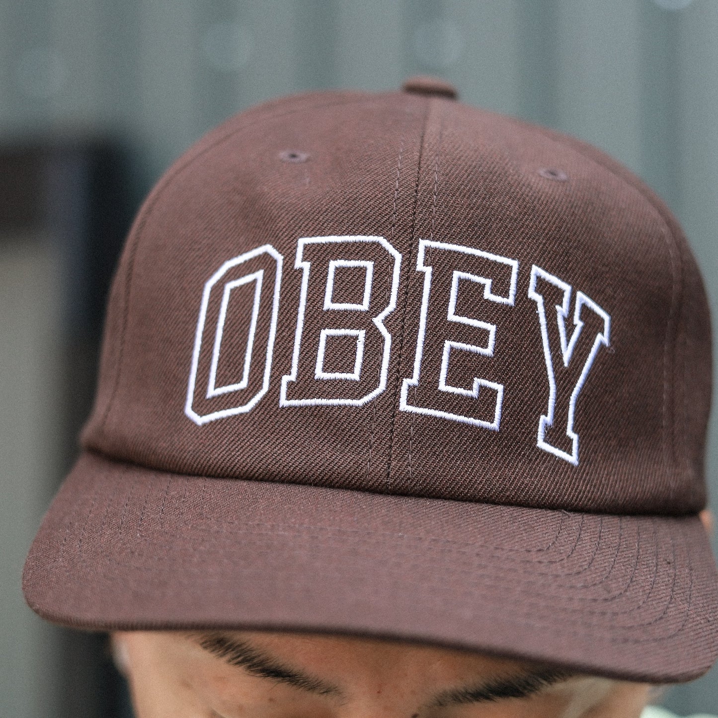 OBEY / OBEY ACADEMY 6 PANEL CLASSIC SNAPBACK CAP (DARK CHOCOLATE)