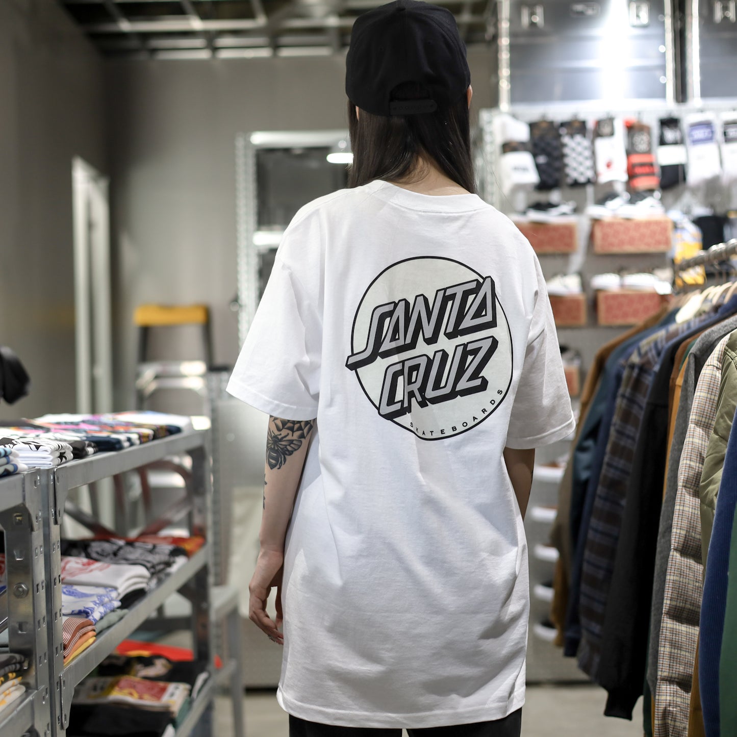 SANTA CRUZ / OTHER DOT S/S TEE UV REACTIVE (WHITE)