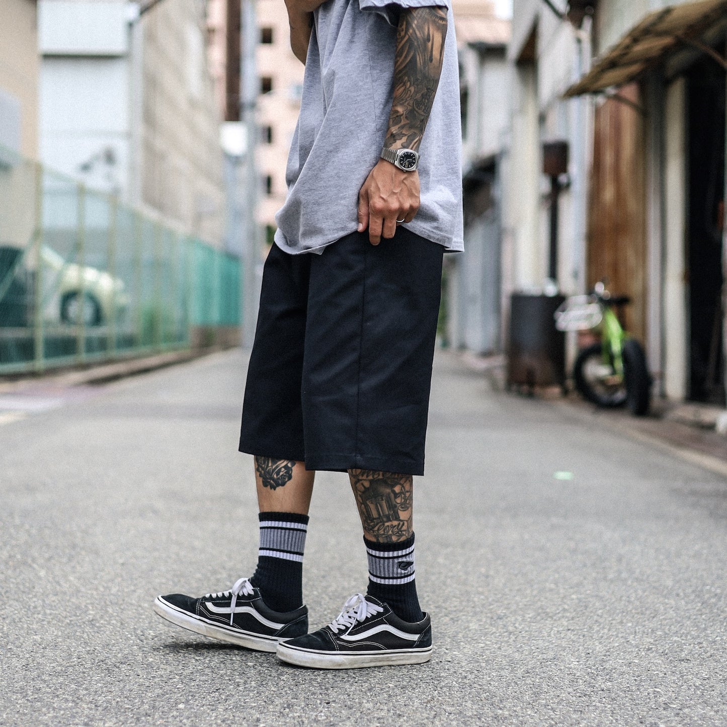 BRIXTON / CHOICE CHINO BAGGY SHORT (BLACK)
