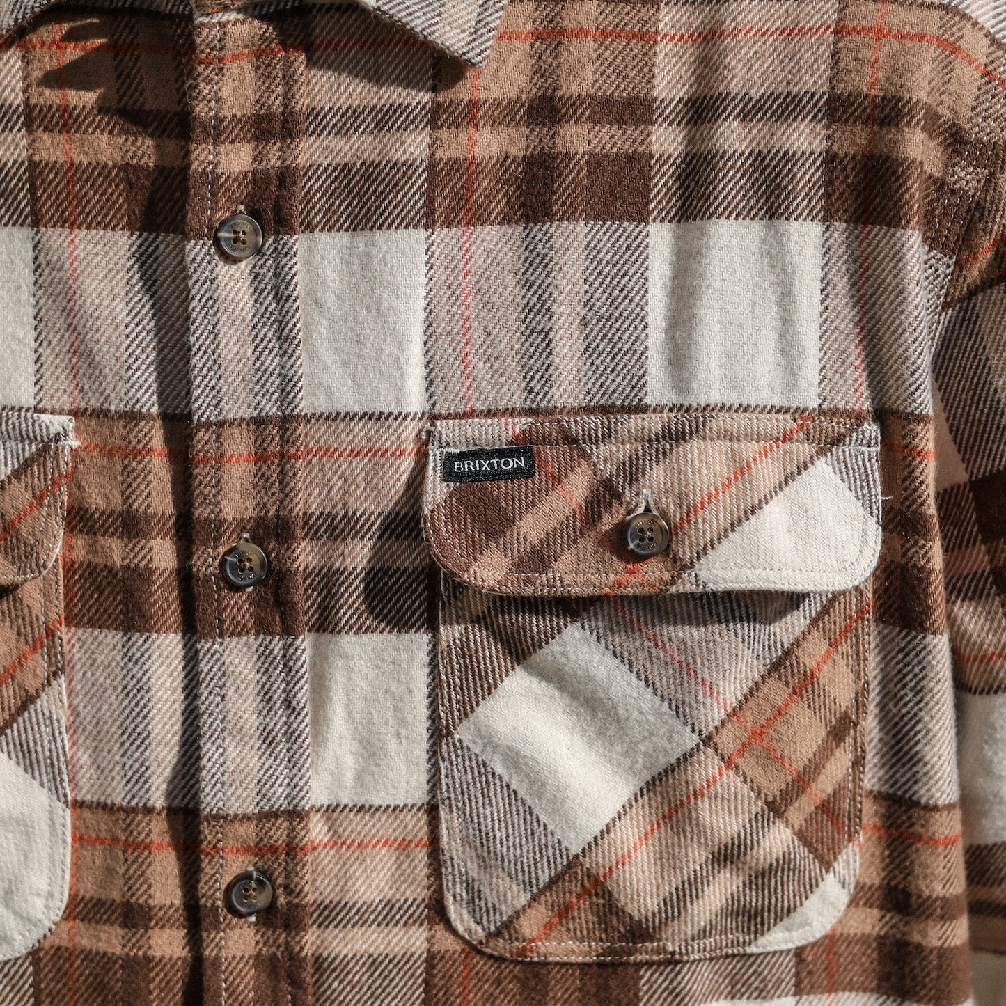 BRIXTON / BOWERY L/S FLANNEL (WHITECAP/PINECONE BROWN/BURRO)