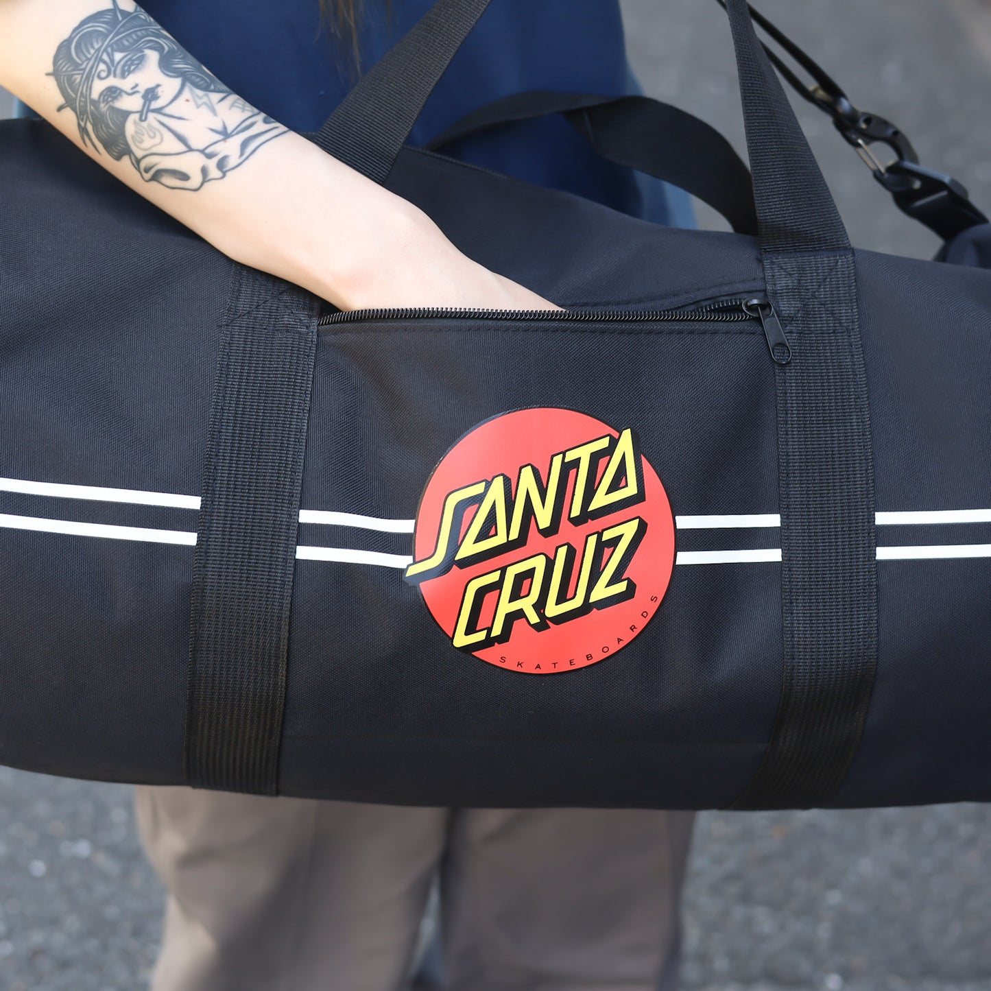 SANTA CRUZ / CLASSIC DOT DUFFLE (BLACK)