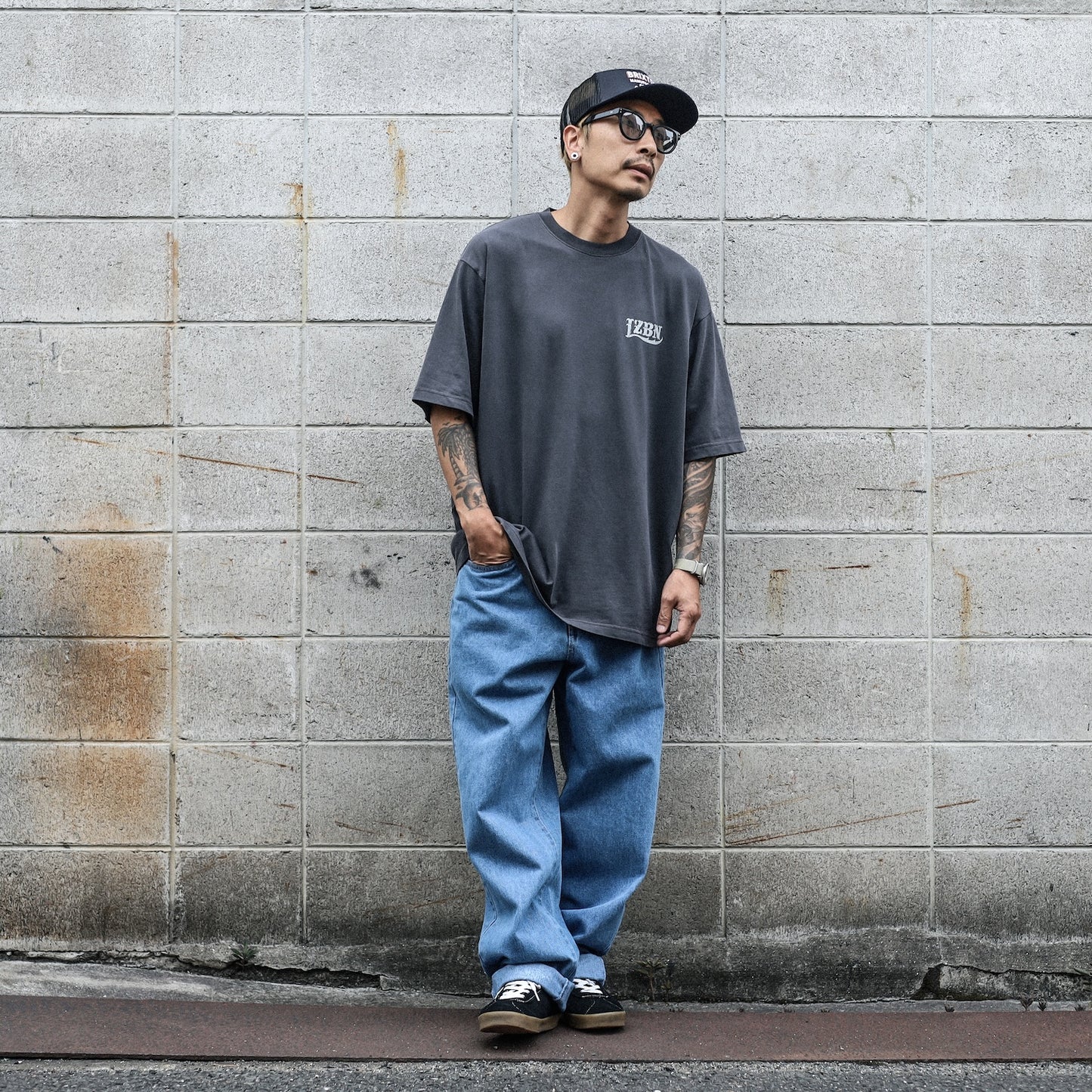 LZBN / STONE LZBN LOGO PIGMENT DYED TEE (BLACK)