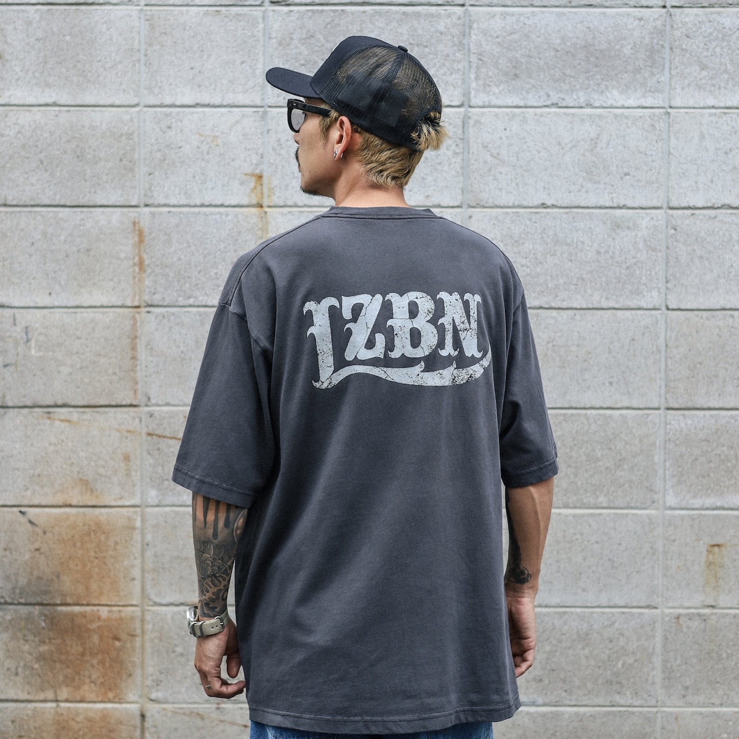 LZBN / STONE LZBN LOGO PIGMENT DYED TEE (BLACK)