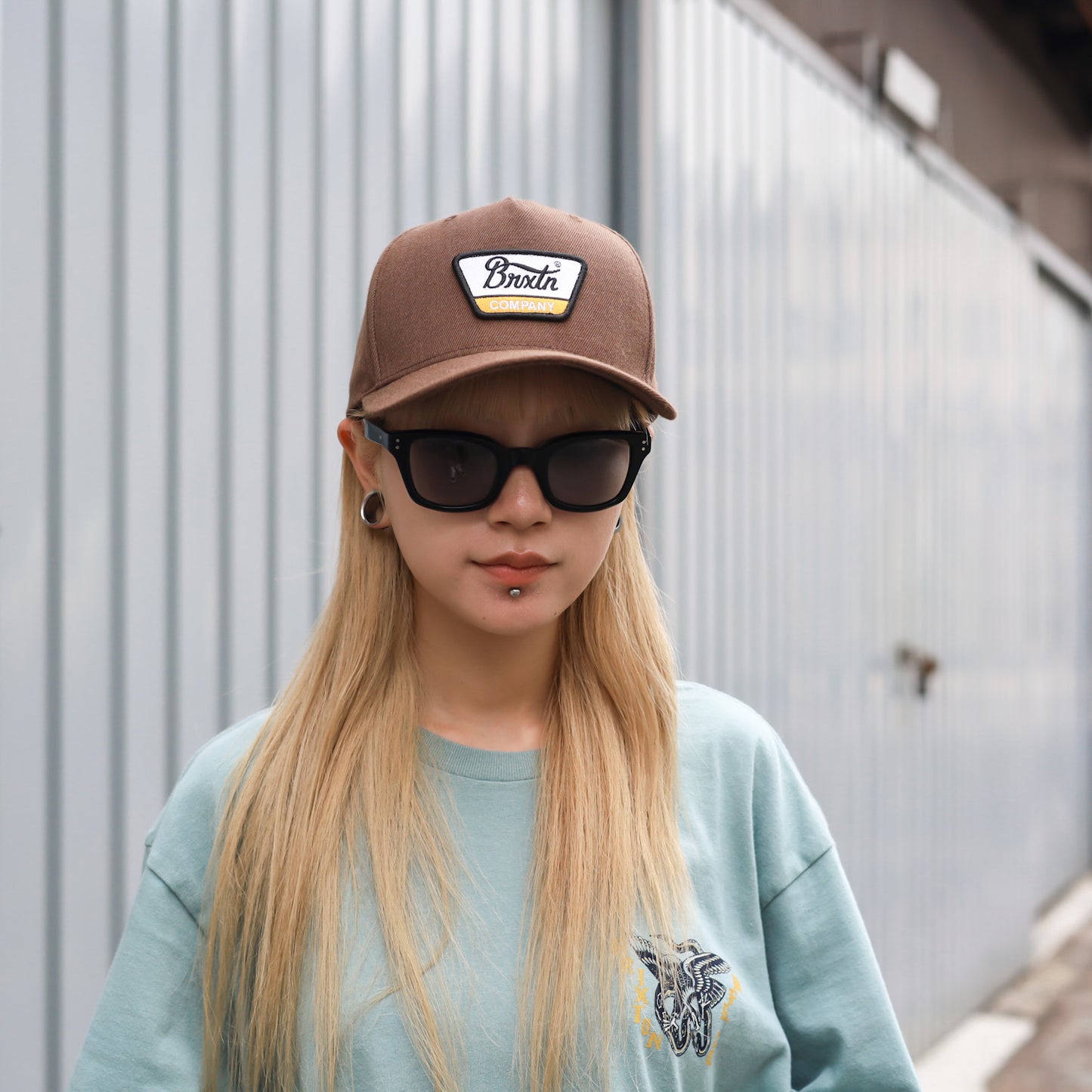 BRIXTON / LINWOOD C NETPLUS MP SNAPBACK CAP (SEPIA/BLACK/YELLOW)
