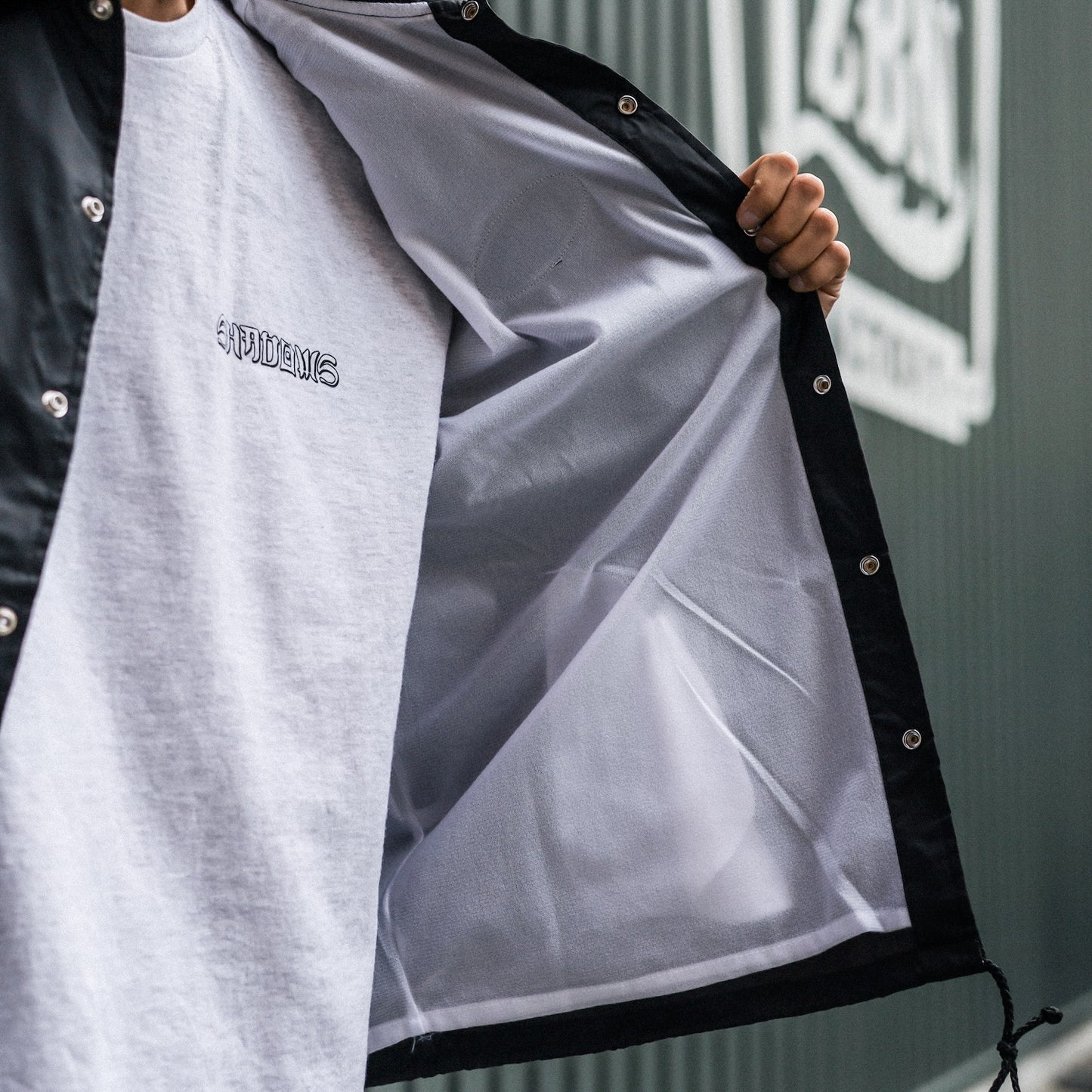 LZBN / OVAL PATCH NYLON COACH JACKET (BLACK)