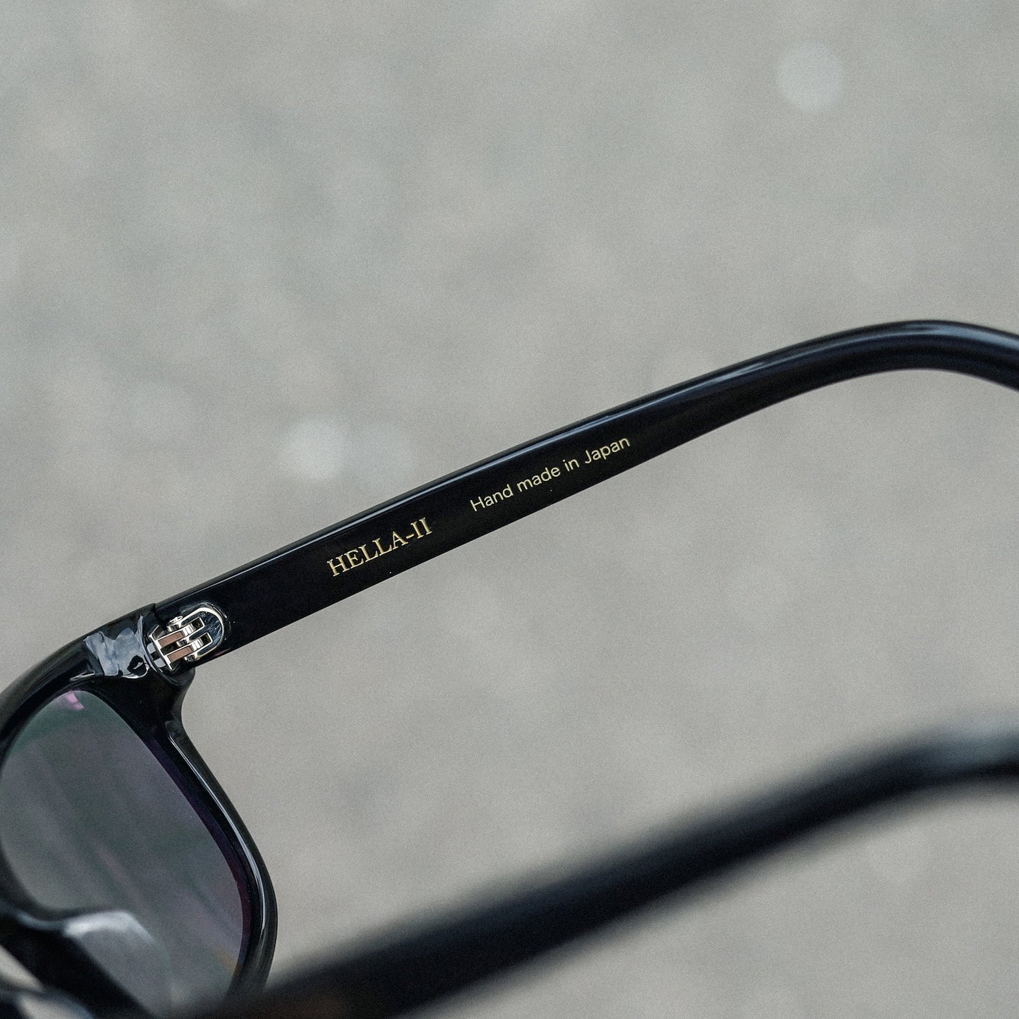 UNCROWD / HELLA-Ⅱ -PHOTOCHROMIC- (BLACK-P.GRAY)