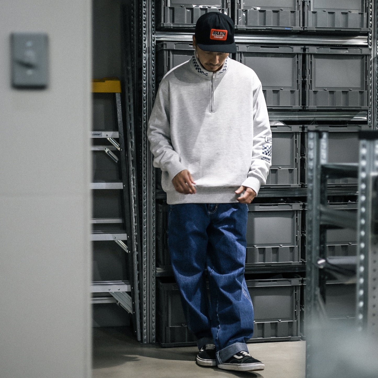 LZBN / HEXAGON & CHECKER HALF ZIP SWEAT (ASH)