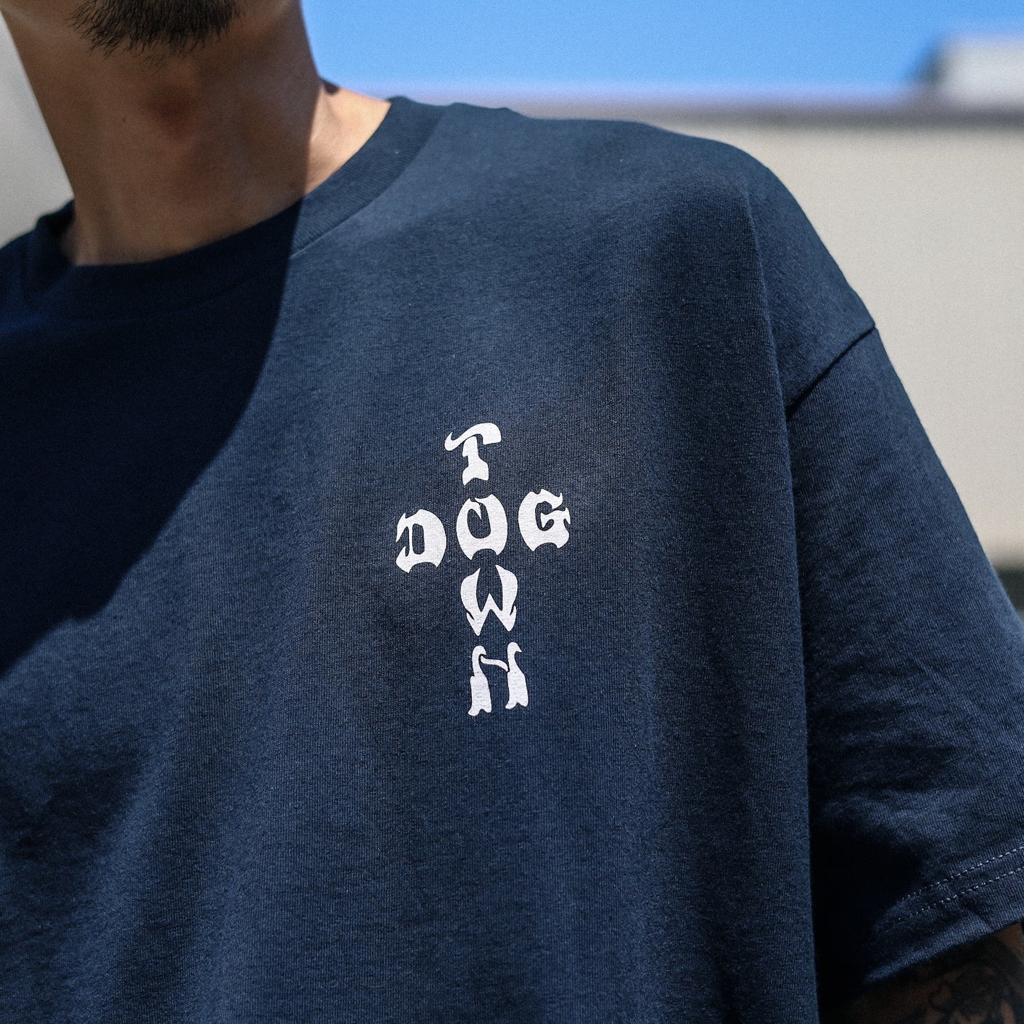 DOGTOWN / CROSS LOGO TEE (NAVY)