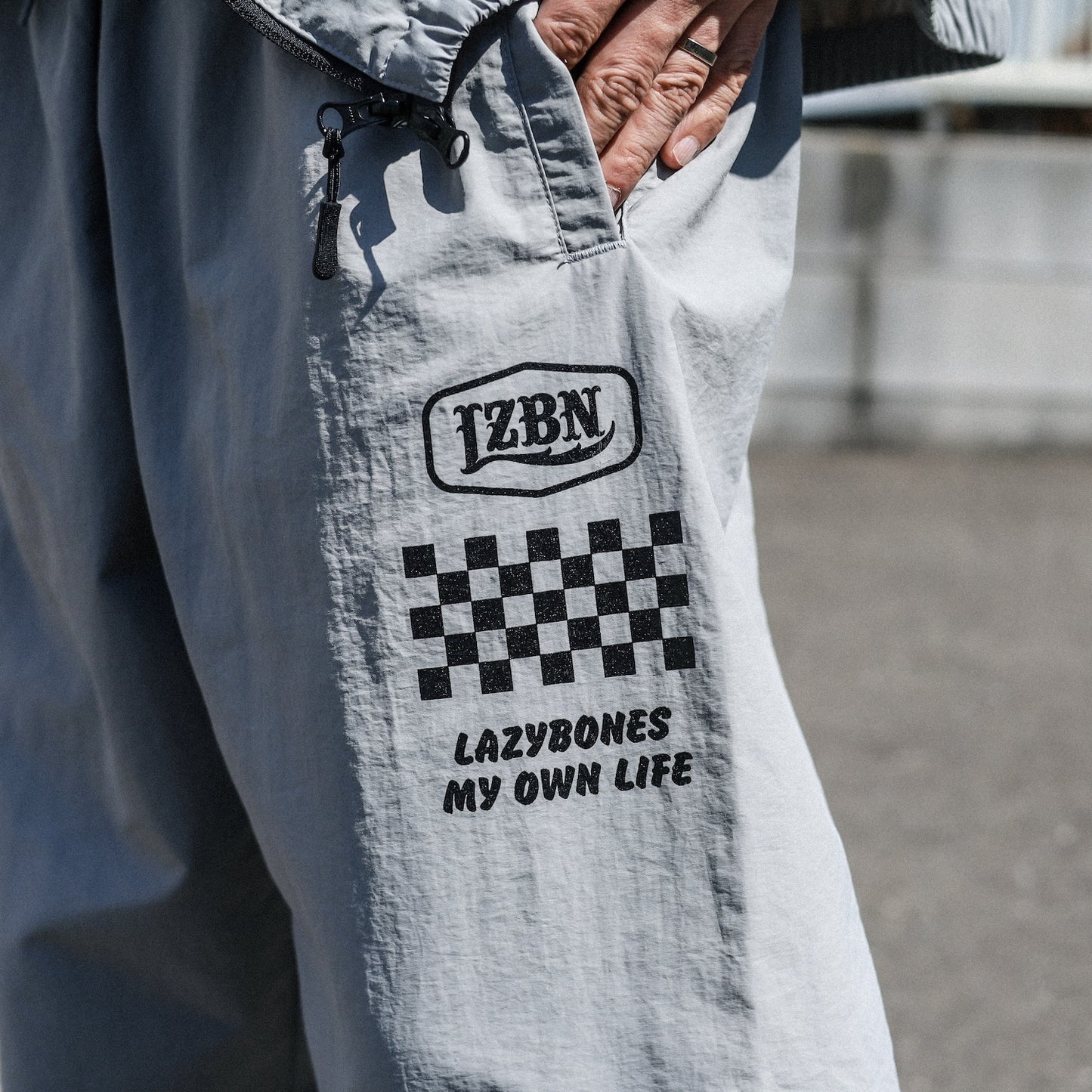 LZBN / HEXAGON & CHECKER NYLON PANT (GREY)