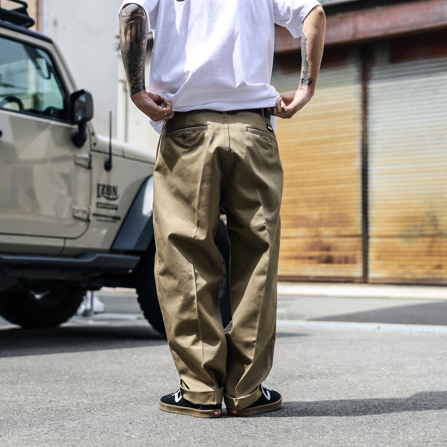 BLUCO / 2-TUCK WORK PANTS (KHAKI)