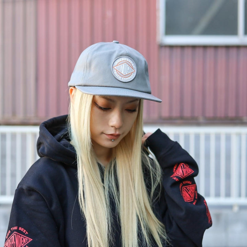 INDEPENDENT / BTG SUMMIT SNAPBACK CAP (GREY)