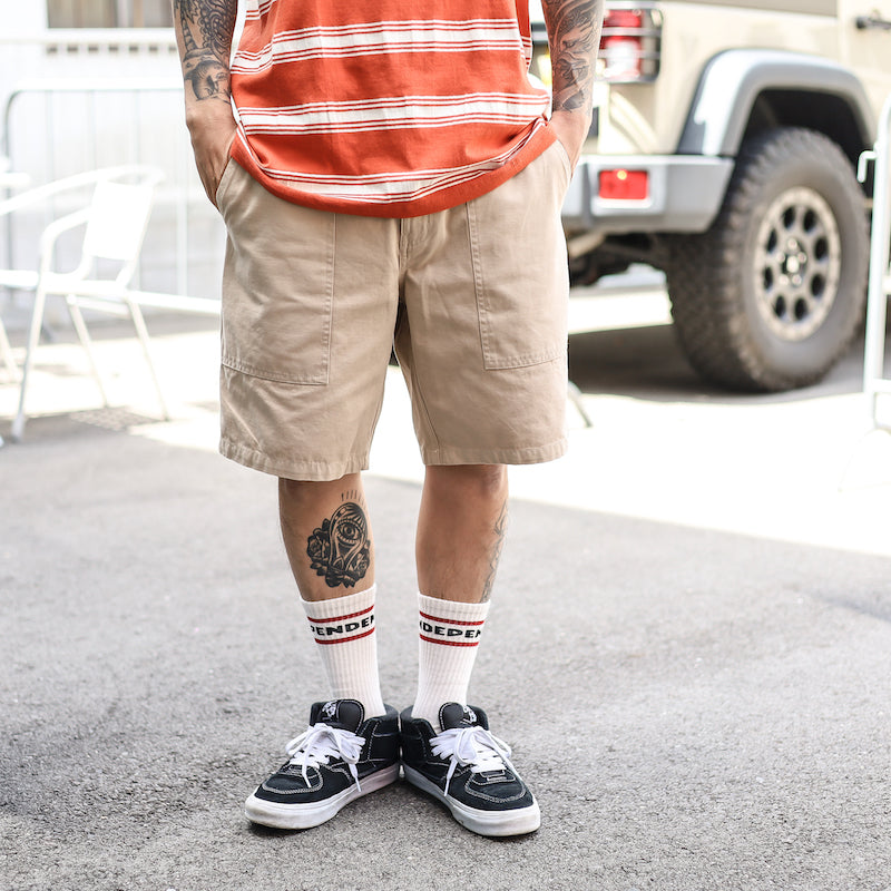 BRIXTON / SURPLUS SHORT (SAND)