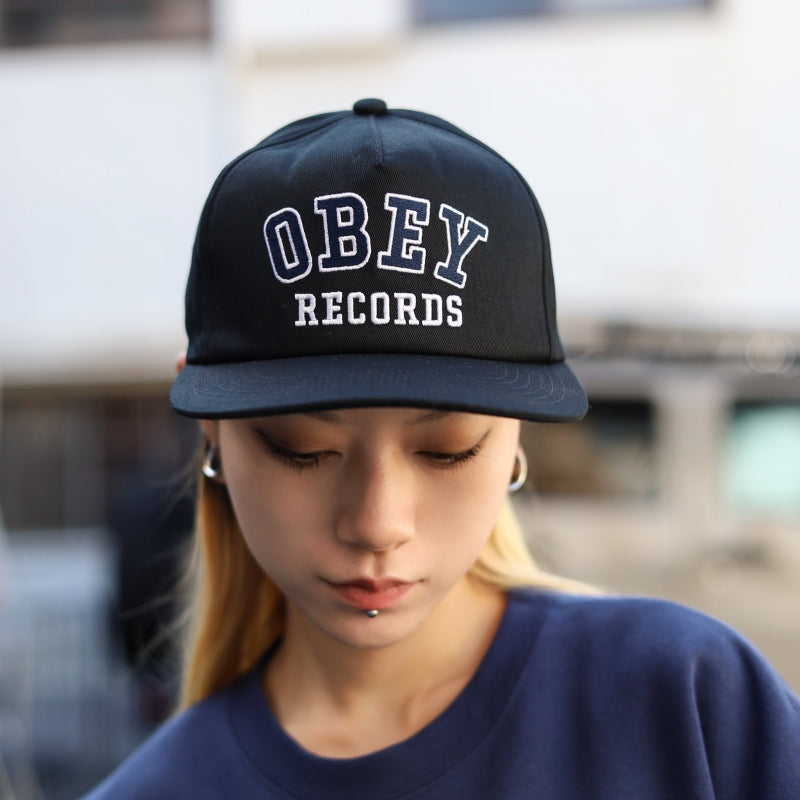 OBEY / OBEY RECORDS 5 PANEL SNAPBACK CAP (BLACK)