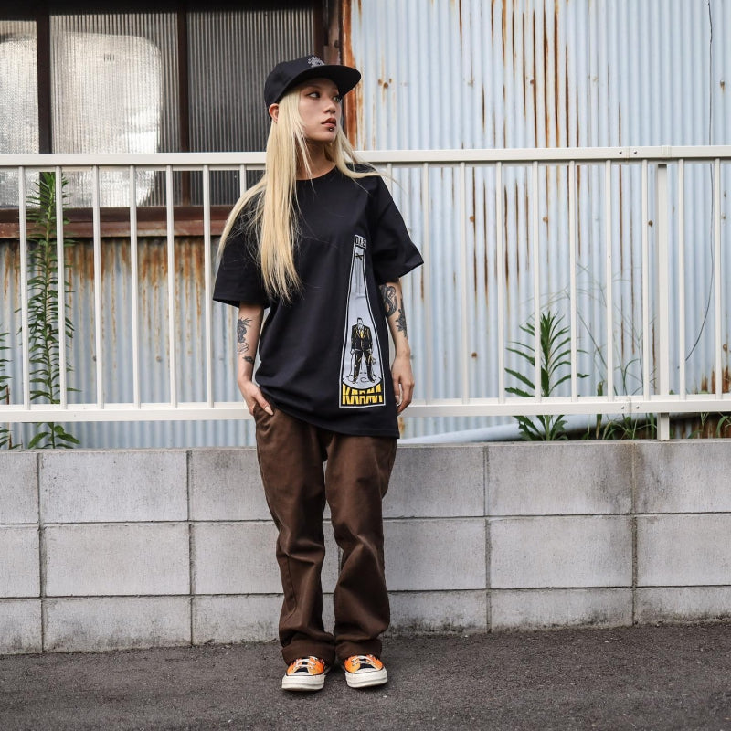 DOGTOWN / KARMA TSOCHEFF PUPPET TEE (BLACK)