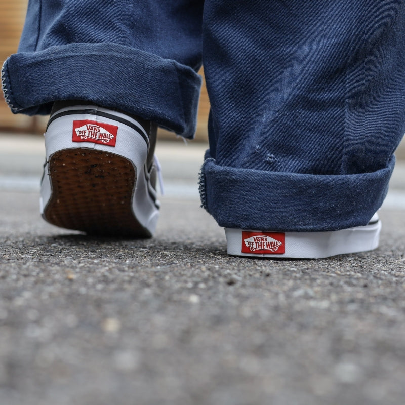 VANS / AUTHENTIC (BUNGEE CORD)