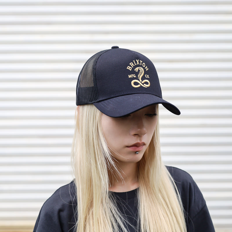 BRIXTON / KY NETPLUS MP TRUCKER CAP (BLACK/BLACK)