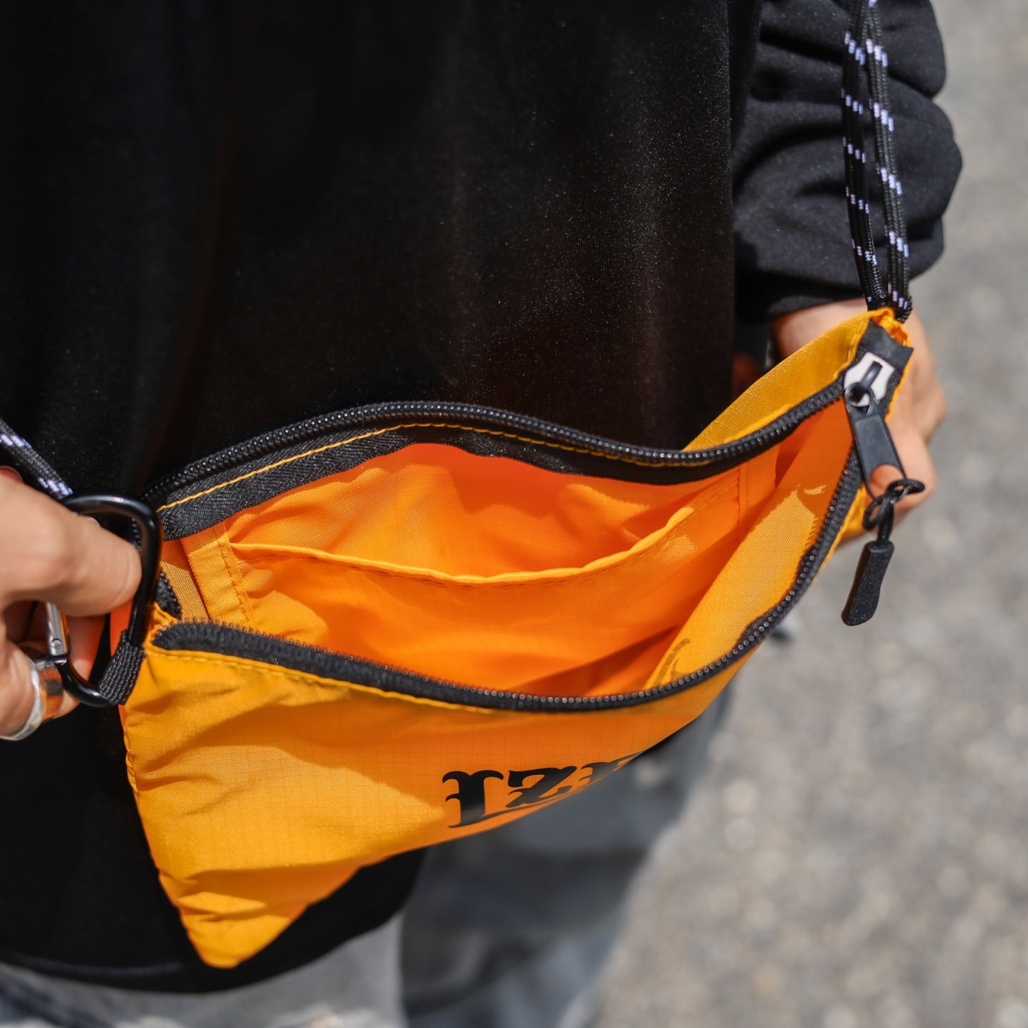 LZBN / LZBN LOGO SACOCHE (ORANGE)