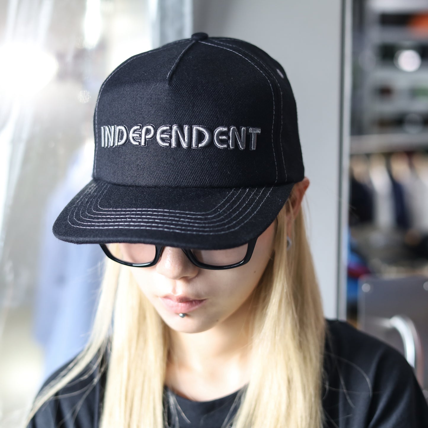 INDEPENDENT / GROUNDWORK SNAPBACK CAP (BLACK)