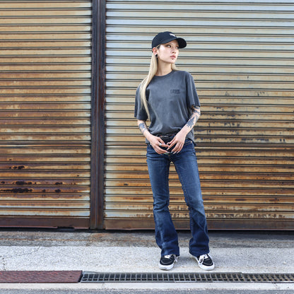 LZBN / WOMENS CRACK LZBN LOGO GARMENT DYED BOXY TEE (PEPPER)