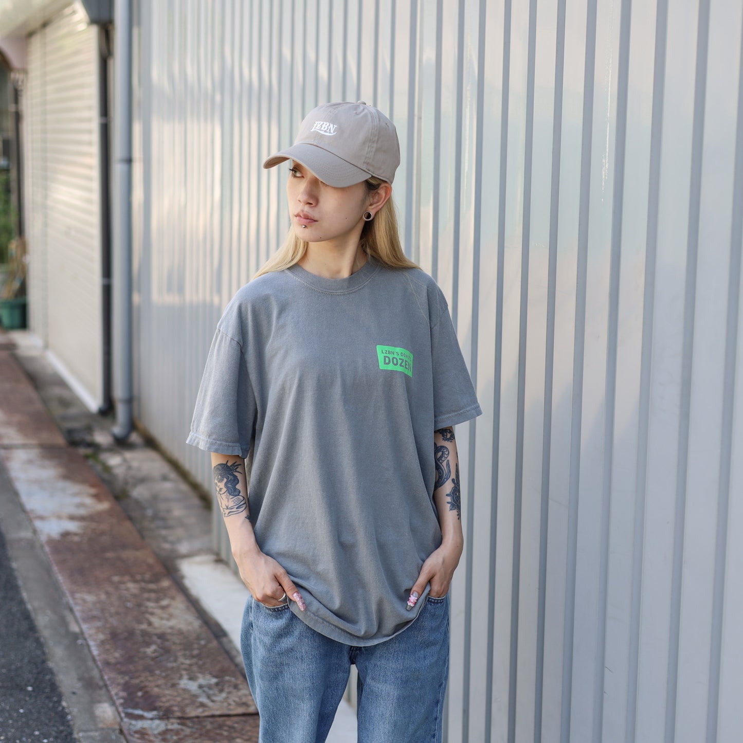 LZBN / DOZEN GARMENT DYED TEE (GREY)