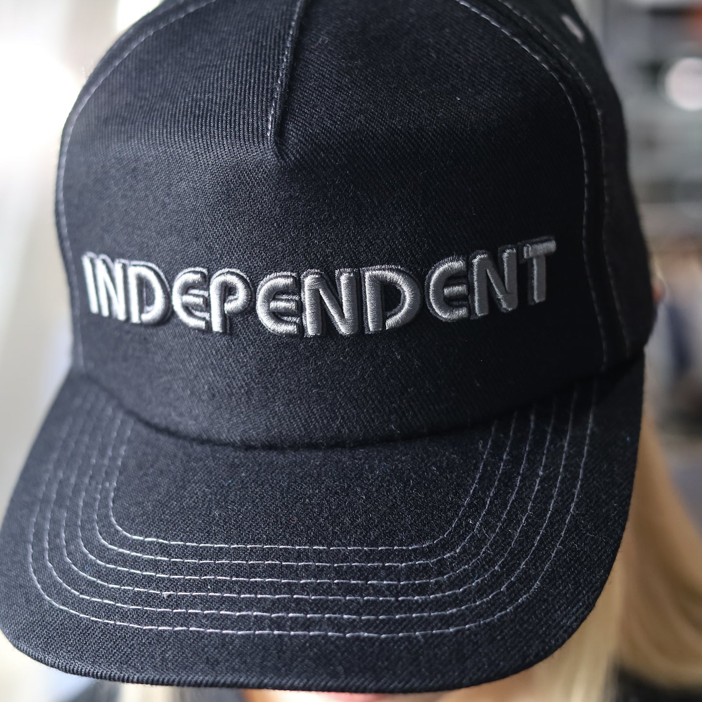 INDEPENDENT / GROUNDWORK SNAPBACK CAP (BLACK)