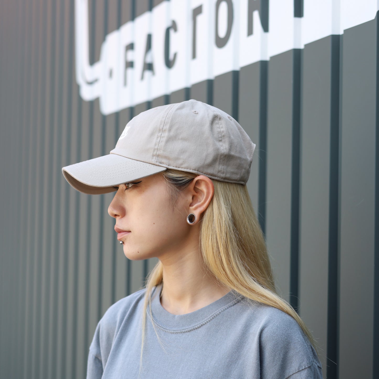 LZBN / LZBN LOGO EMB 6-PANEL CAP (KHAKI)