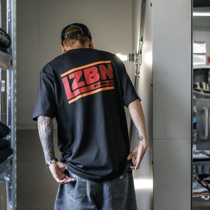 LZBN / SLANT LOGO TEE (SMOKE BLACK)