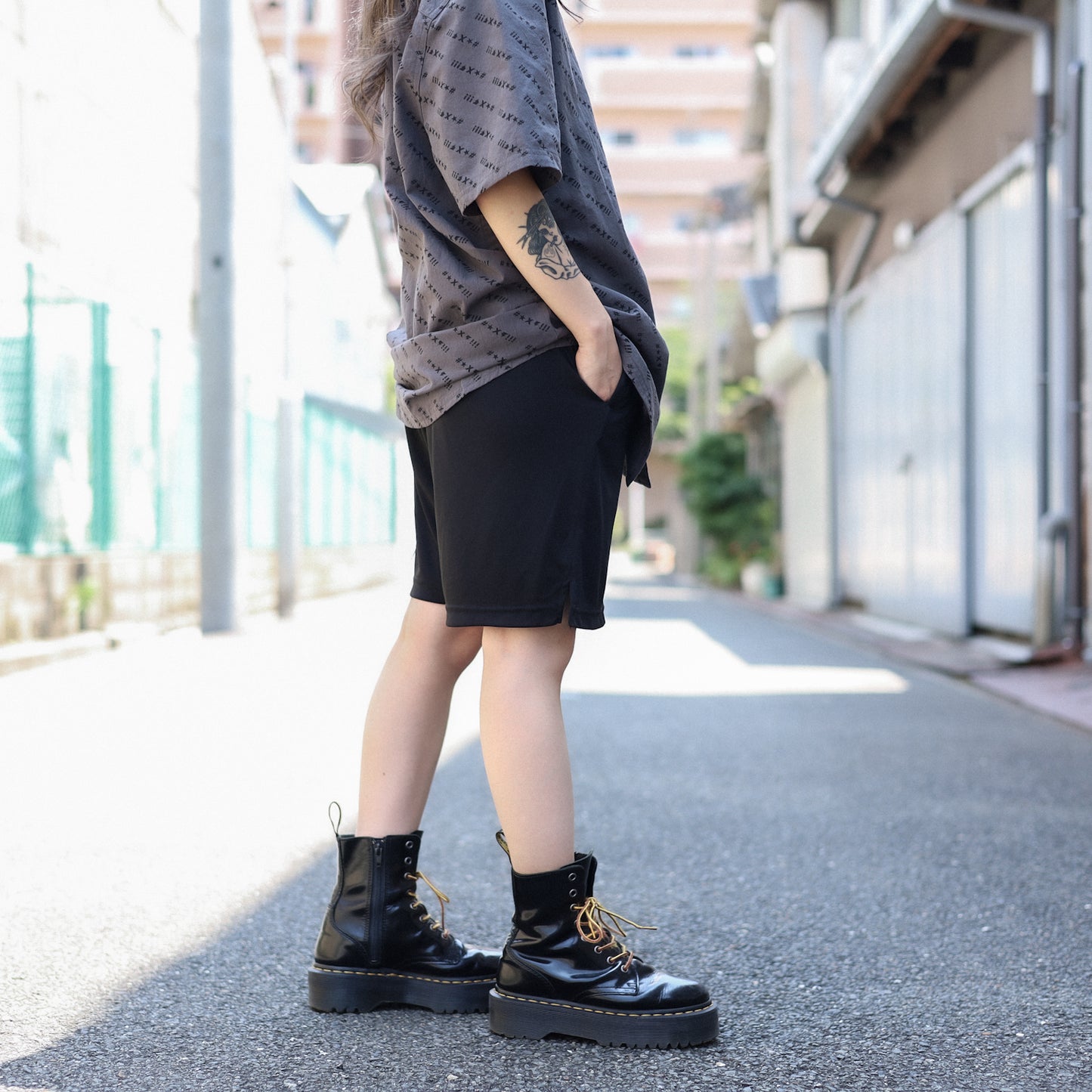 LZBN / MICRO CHECKERBOARD LZBN LOGO DRY SHORT (BLACK)