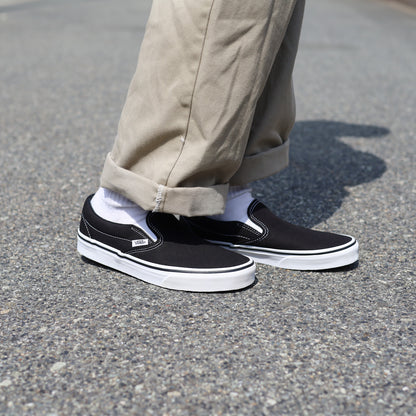 VANS / CLASSIC SLIP-ON (BLACK)