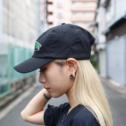 SANTA CRUZ / COLLEGIATE STRAPBACK CAP (ECO BLACK)