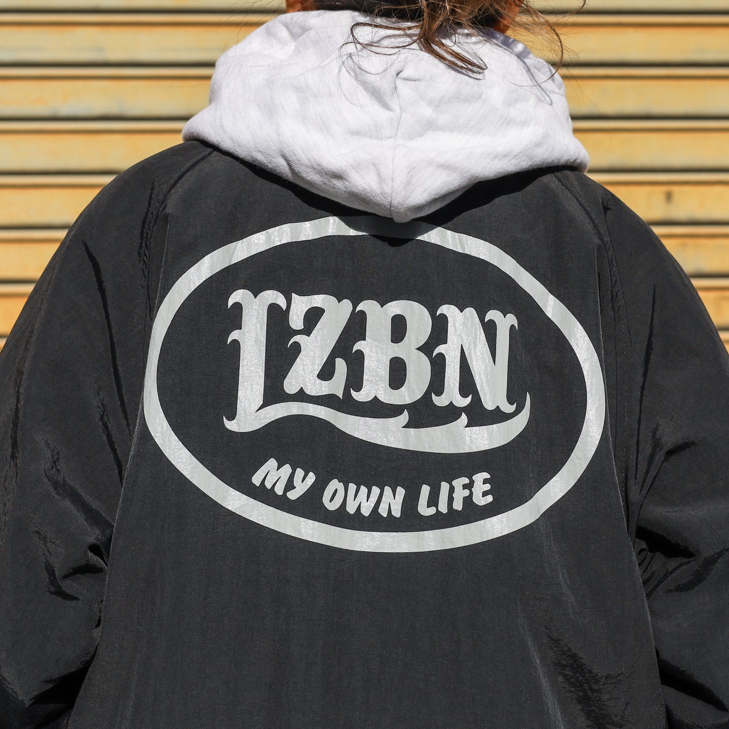 LZBN / HOLLOW OVAL LOGO REVERSIBLE JACKET (BLACK/BLACK)