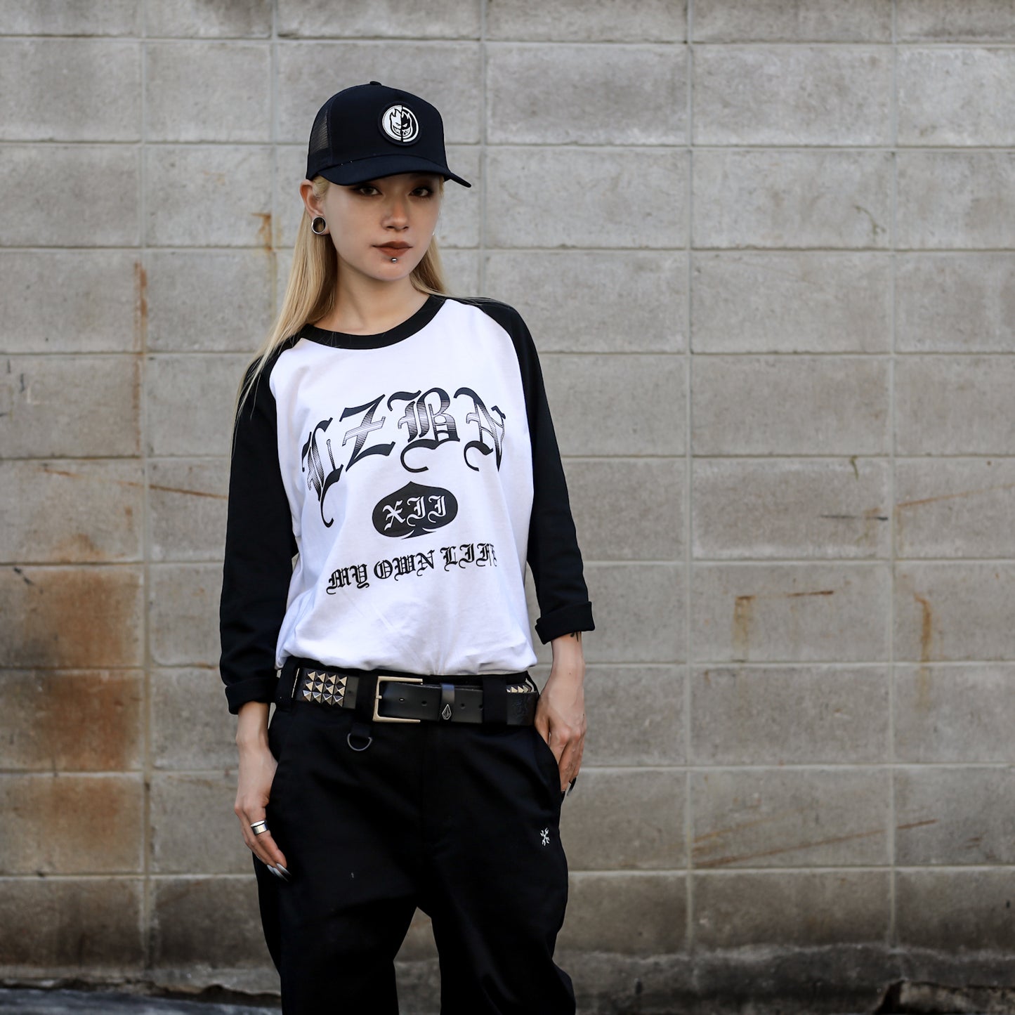 LZBN / OE COLLEGE RAGLAN 3/4 TEE (WHITE/BLACK)