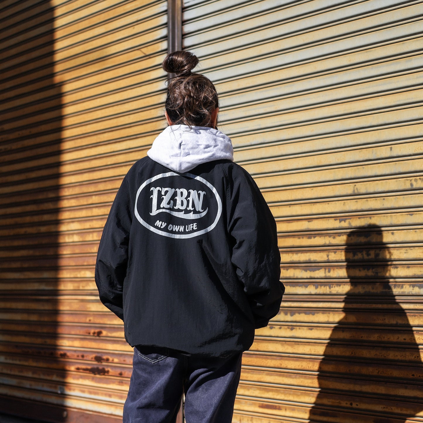 LZBN / HOLLOW OVAL LOGO REVERSIBLE JACKET (BLACK/BLACK)