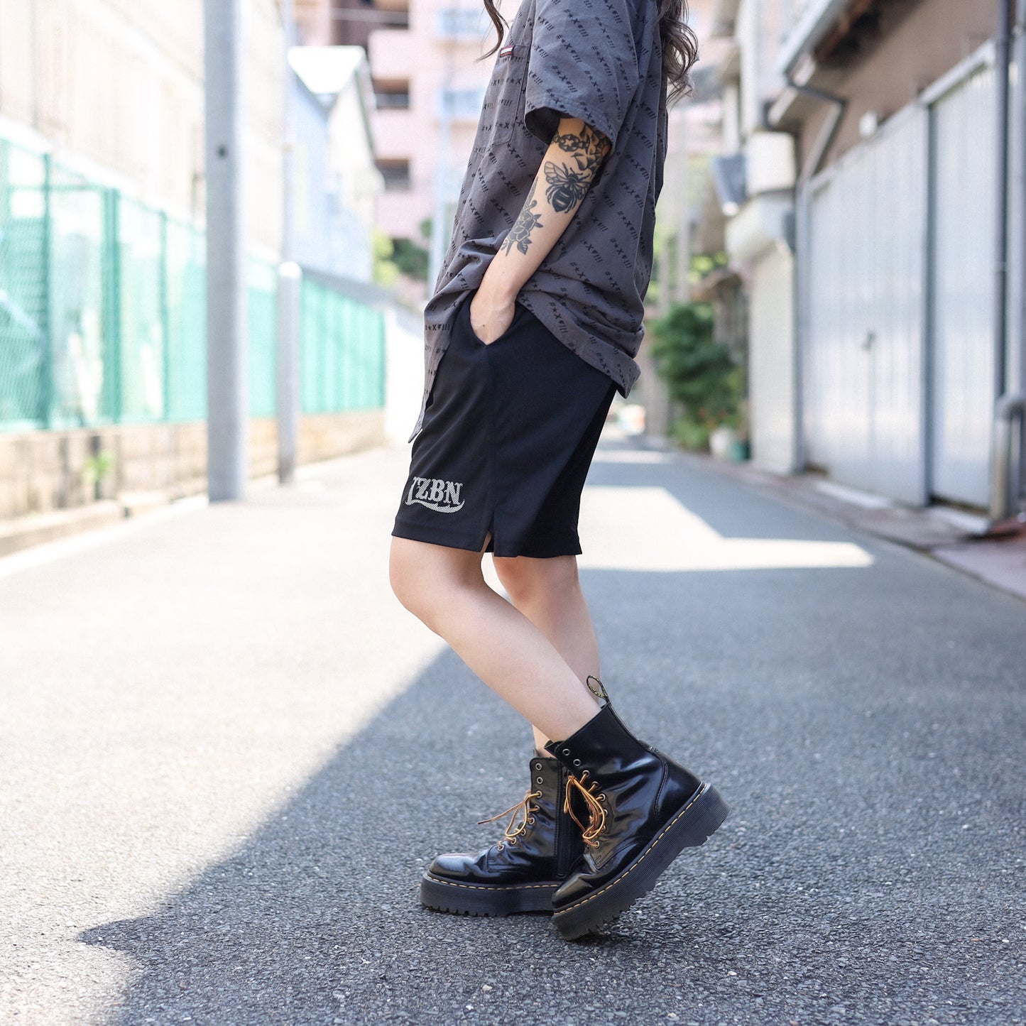 LZBN / MICRO CHECKERBOARD LZBN LOGO DRY SHORT (BLACK)