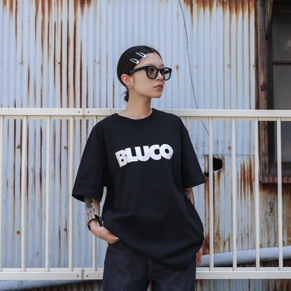 BLUCO / PRINT TEE -LOGO- (BLACK)