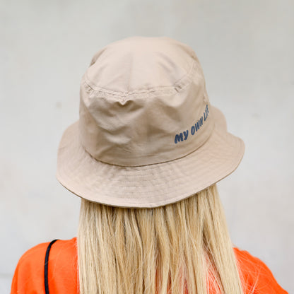 LZBN / OVAL LOGO II NYLON BUCKET HAT (KHAKI)