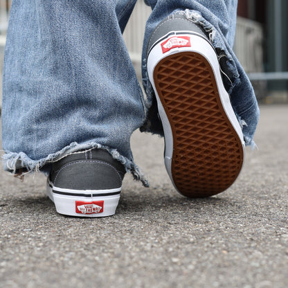 VANS / CLASSIC SLIP-ON (CHARCOAL)